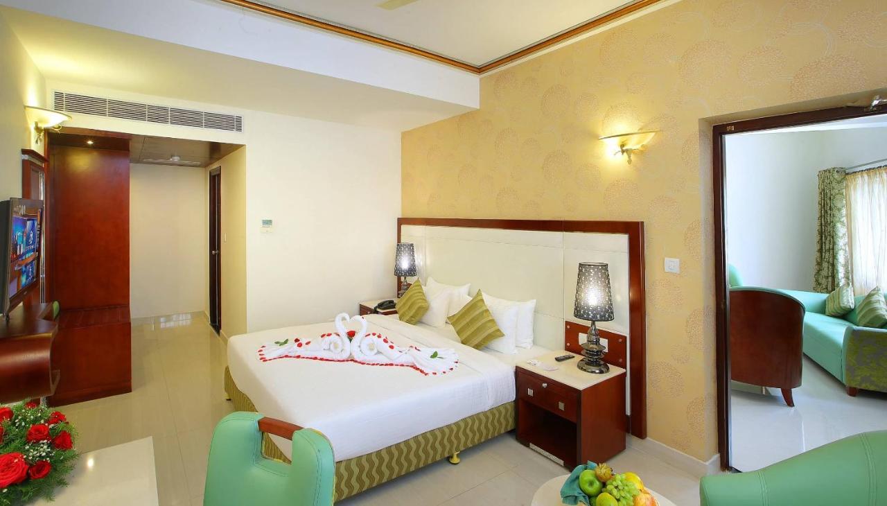 Hotel Port Palace Kovalam Kültér fotó