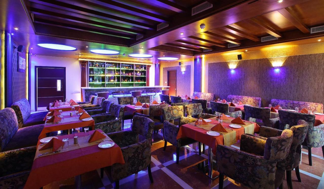 Hotel Port Palace Kovalam Kültér fotó