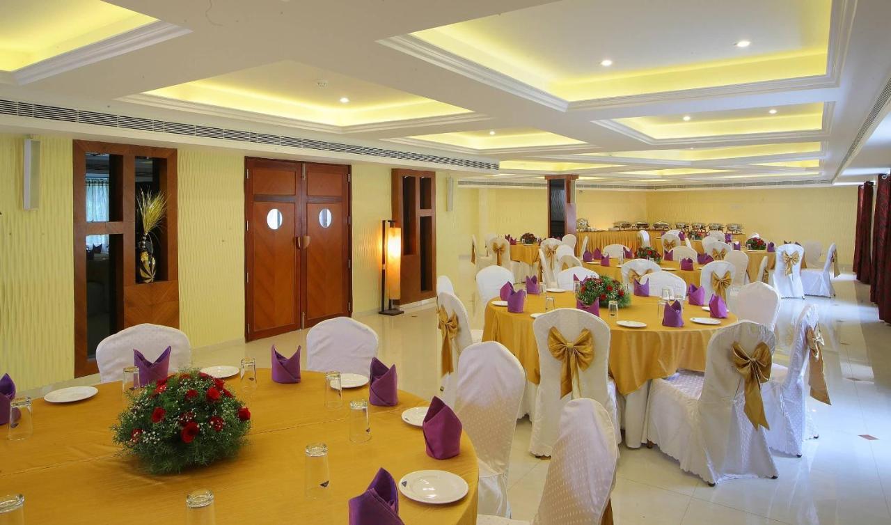 Hotel Port Palace Kovalam Kültér fotó